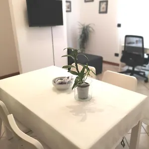 https://appartamento-in-centro-con-parcheggio-privato.it-lombardy.com